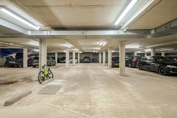 Medium property photo - Houtzagerssingel 120, 2512 XJ Den Haag